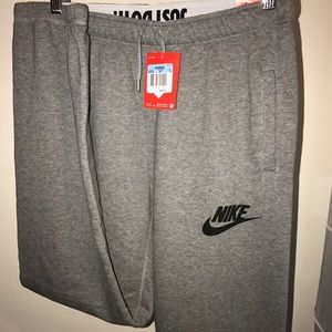 COPY - Loose fitted Nike Sweats